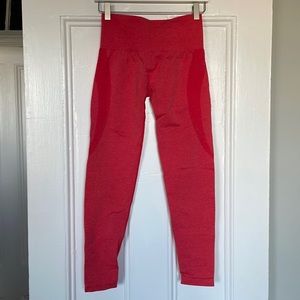 NVGTN 🍎 candy apple red contour leggings!